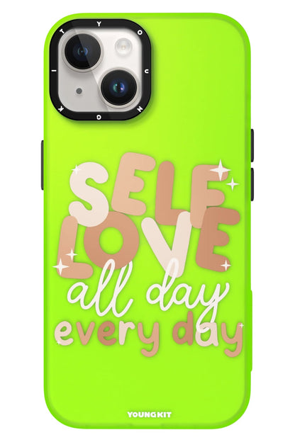 Youngkit Sweet Language Bethany Green Tasarımlı iPhone 15 uyumlu Kılıf Yeşil