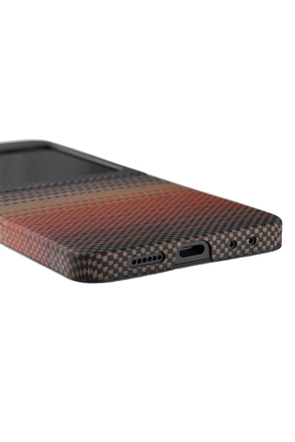 Galaxy Z Flip7 Sunset Aramid Fiber Kılıf | MagSafe Uyumlu Ultra İnce