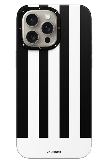 Youngkit Striped Piano Keys iPhone 15 Pro Max Magsafe uyumlu Kılıf Siyah
